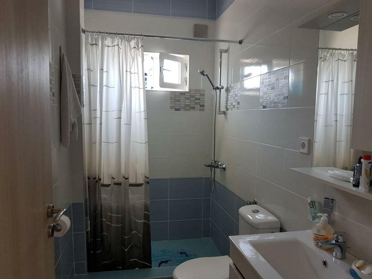 Roses Apartment Peraia  Ngoại thất bức ảnh