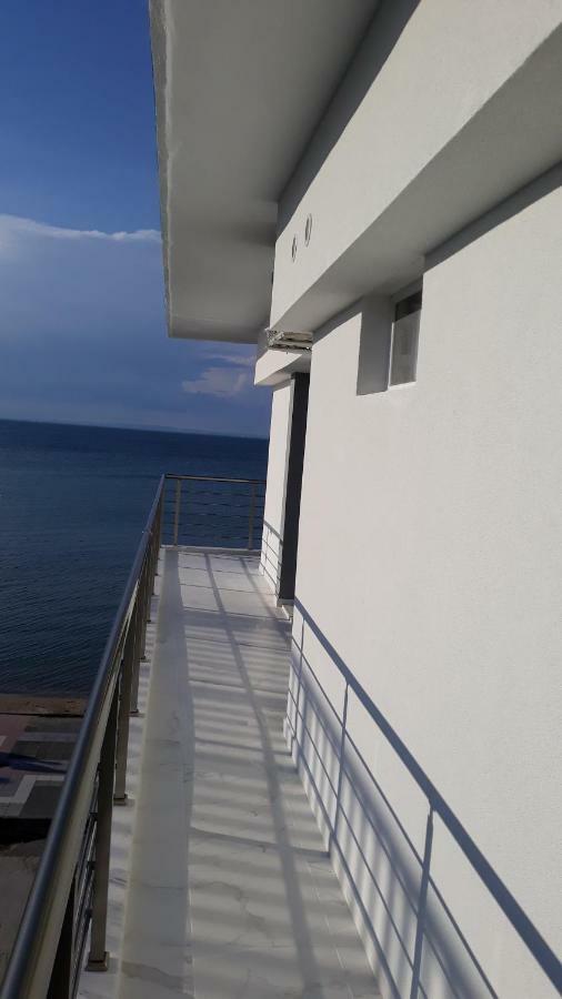 Roses Apartment Peraia  Ngoại thất bức ảnh